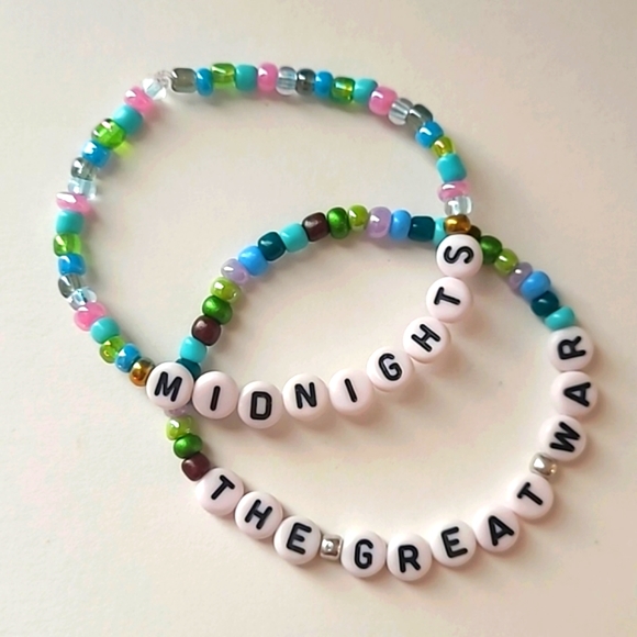 TAYLOR SWIFT BRACELETS - Handmade - Picture 1 of 5